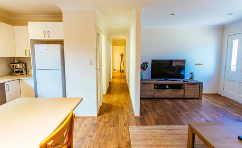Sunbaker Pet Friendly Awards Finalist 4 Mins Walk To Culburra Beach - Accommodation Cooktown 17