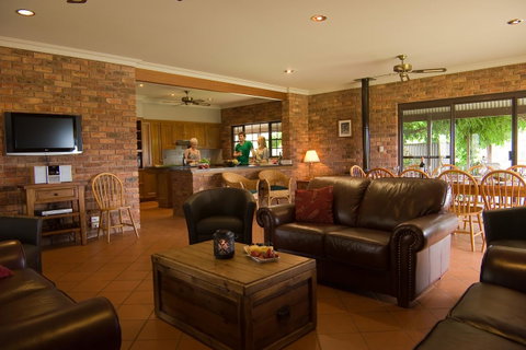 Ironstone Estate Lovedale - Accommodation Cooktown 30
