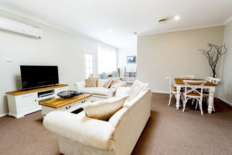 Bundanoon Country Inn Motel - Accommodation Cooktown 30