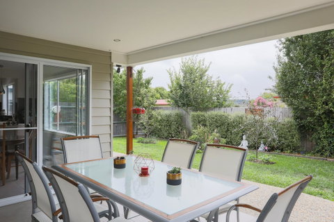 Armidale Cottage - House 2 - Accommodation Cooktown 4