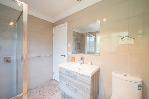 Armidale Cottage - House 2 - Accommodation Cooktown 29
