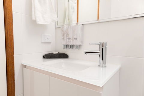 Sapphire Waters Motor Inn - Accommodation Cooktown 1
