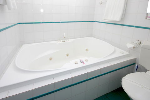 Sapphire Waters Motor Inn - Accommodation Cooktown 25