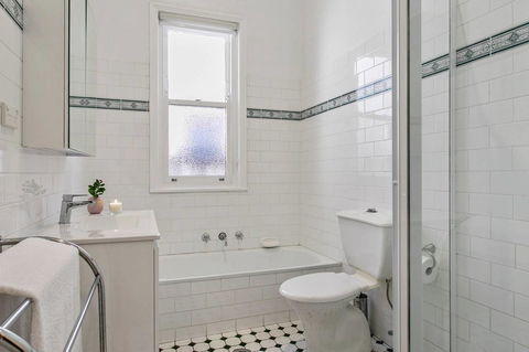Oversized 2 Bedroom Manly Beach House - Accommodation Cooktown 8
