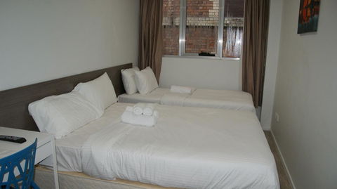 Dixon Residences - Accommodation Cooktown 8