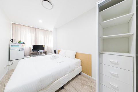 Dixon Residences - Accommodation Cooktown 0