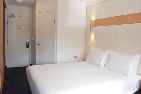 Ibis Budget - Gosford - Accommodation Cooktown 7