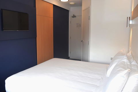 Ibis Budget - Gosford - Accommodation Cooktown 8