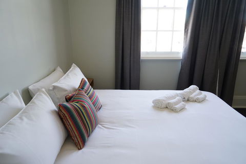 Rosehill Hotel - Accommodation Cooktown 5