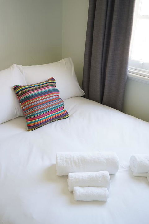 Rosehill Hotel - Accommodation Cooktown 22