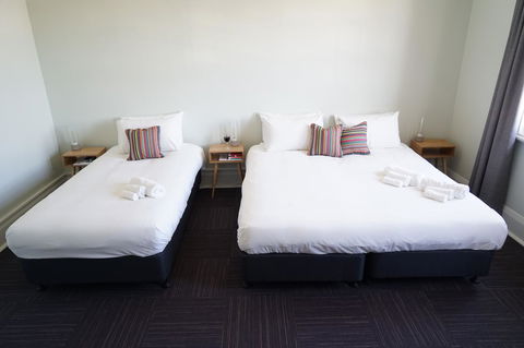 Rosehill Hotel - Accommodation Cooktown 2