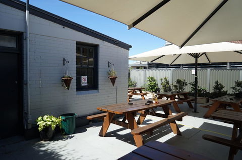 Rosehill Hotel - Accommodation Cooktown 34