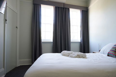 Rosehill Hotel - Accommodation Cooktown 19