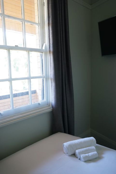 Rosehill Hotel - Accommodation Cooktown 24