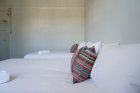 Rosehill Hotel - Accommodation Cooktown 3