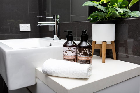 Brand New Executive Apartment - Accommodation Cooktown 17