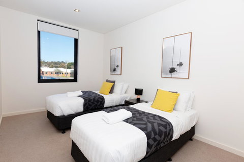 Brand New Executive Apartment - Accommodation Cooktown 14