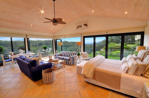 The Outlook Cabana - Accommodation Cooktown 6