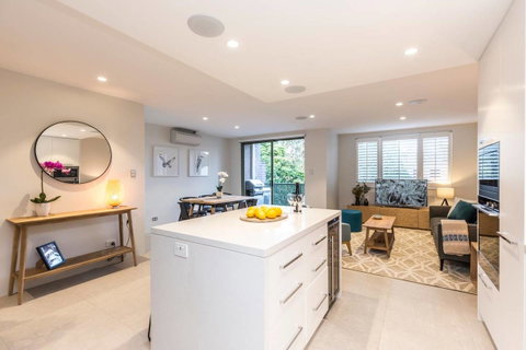 Nobbs Â· Executive 2 Storey Sydney Apartment With Pool - Accommodation Cooktown 2