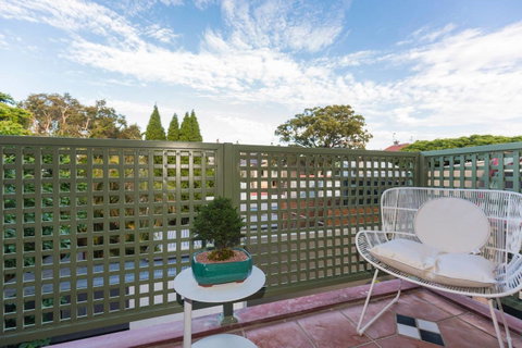 Nobbs Â· Executive 2 Storey Sydney Apartment With Pool - Accommodation Cooktown 15