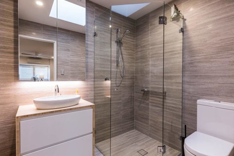 Nobbs Â· Executive 2 Storey Sydney Apartment With Pool - Accommodation Cooktown 7