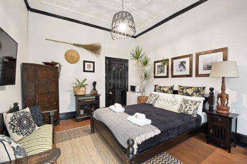 Designer Studios Manly - Accommodation Cooktown 19