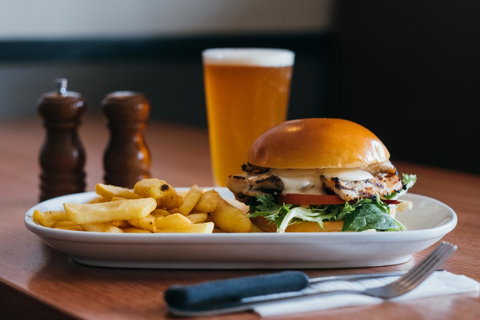 Royal Exhibition Hotel - Accommodation Cooktown 8