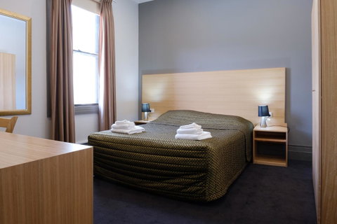Royal Exhibition Hotel - Accommodation Cooktown 19