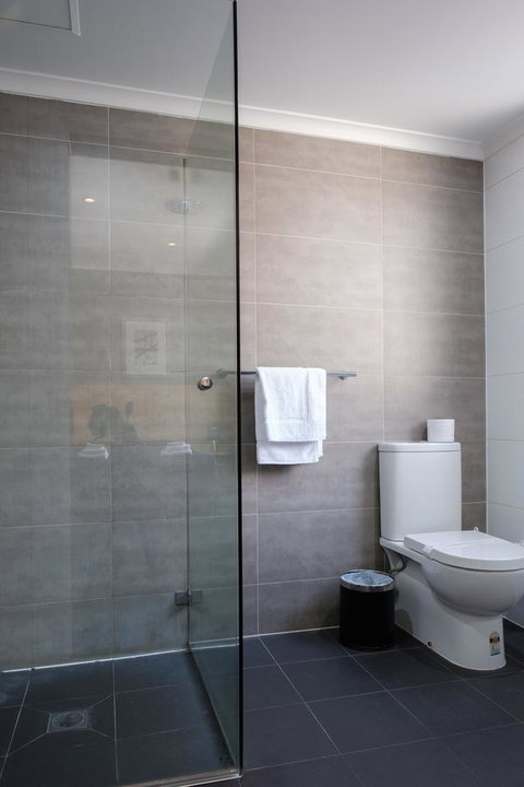 Royal Exhibition Hotel - Accommodation Cooktown 1