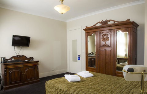 Royal Exhibition Hotel - Accommodation Cooktown 32