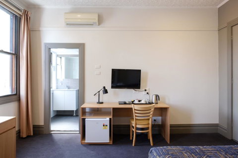 Royal Exhibition Hotel - Accommodation Cooktown 11