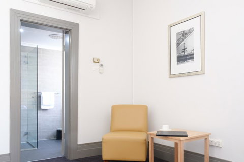 Royal Exhibition Hotel - Accommodation Cooktown 20