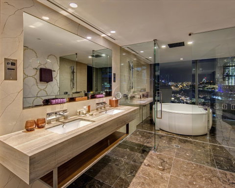 The Darling At The Star - Accommodation Cooktown 9