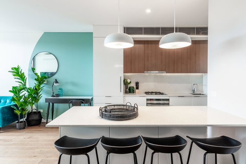 Large Light Luxe 3BDR 2BA Free Parking - Walk To Sydney Uni And RPA - Accommodation Cooktown 5