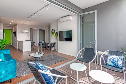 Large Light Luxe 3BDR 2BA Free Parking - Walk To Sydney Uni And RPA - Accommodation Cooktown 1
