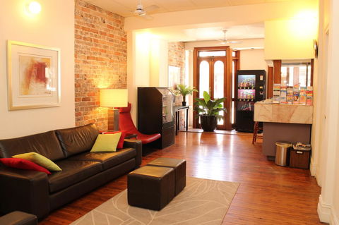 Newtown Cozy Stays - Accommodation Cooktown 9