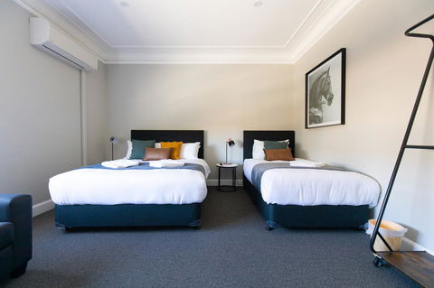 Horse And Jockey Hotel Homebush - Accommodation Cooktown 16
