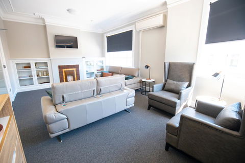 Horse And Jockey Hotel Homebush - Accommodation Cooktown 14