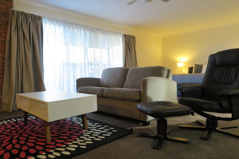 Summerhill Motor Inn - Accommodation Cooktown 40