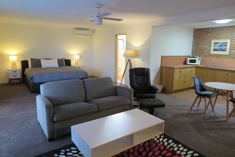 Summerhill Motor Inn - Accommodation Cooktown 38