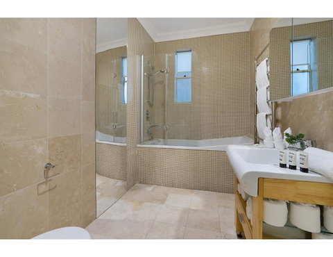 Huge Garden Apartment In The Heart Of Bondi Beach - Accommodation Cooktown 23
