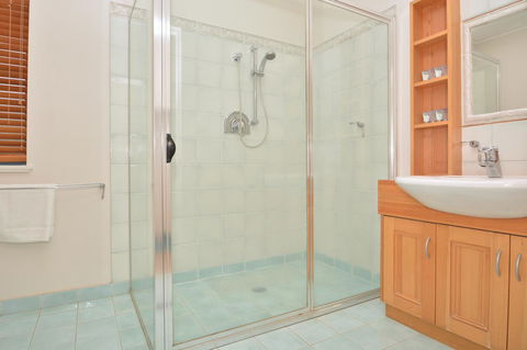 JE Guesthouse, Central To All The Hunter Valley Has To Offer - Accommodation Cooktown 35