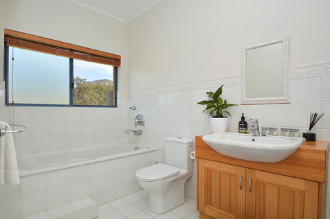 JE Guesthouse, Central To All The Hunter Valley Has To Offer - Accommodation Cooktown 23
