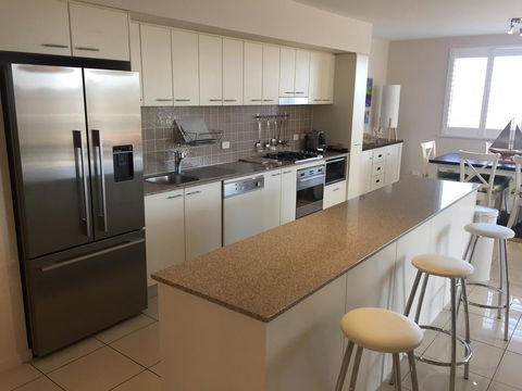 Grandview Apartments - Accommodation Cooktown 2