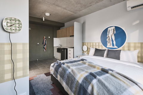The Collectionist Newtown - Accommodation Cooktown 34