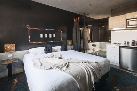 The Collectionist Newtown - Accommodation Cooktown 36