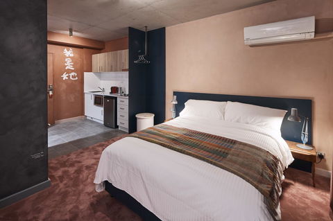 The Collectionist Newtown - Accommodation Cooktown 25