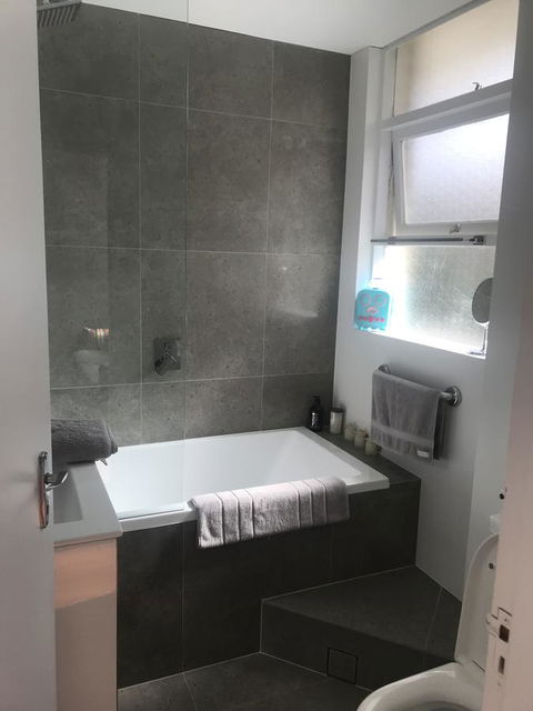 Woollahra Gem, Spectacular Views And Garden Paradise - Accommodation Cooktown 19