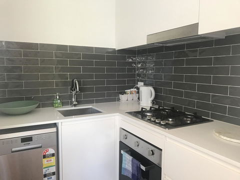 Woollahra Gem, Spectacular Views And Garden Paradise - Accommodation Cooktown 9