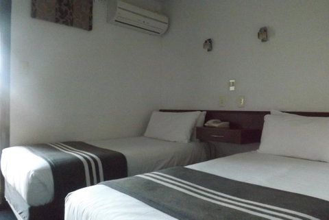 Hotel Hacienda - Accommodation Cooktown 25
